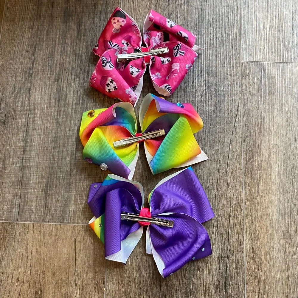 JoJo Siwa bundle three